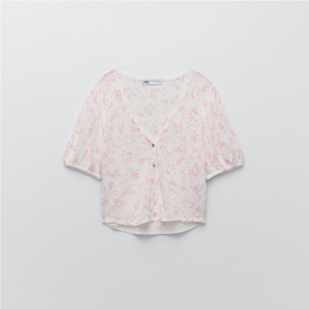 Zara Pink and White Floral Button-Up Blouse – Puff Sleeve, Feminine & Chic